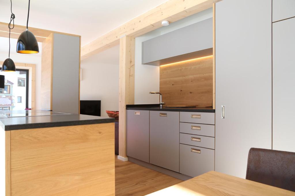 Apartment 5