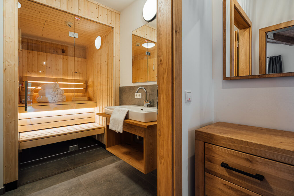 Deluxe Alpine Apartment